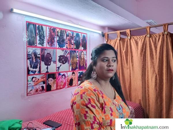 Meenakshi Herbal beauty Parlour Purnamarket in Visakhapatnam Vizag