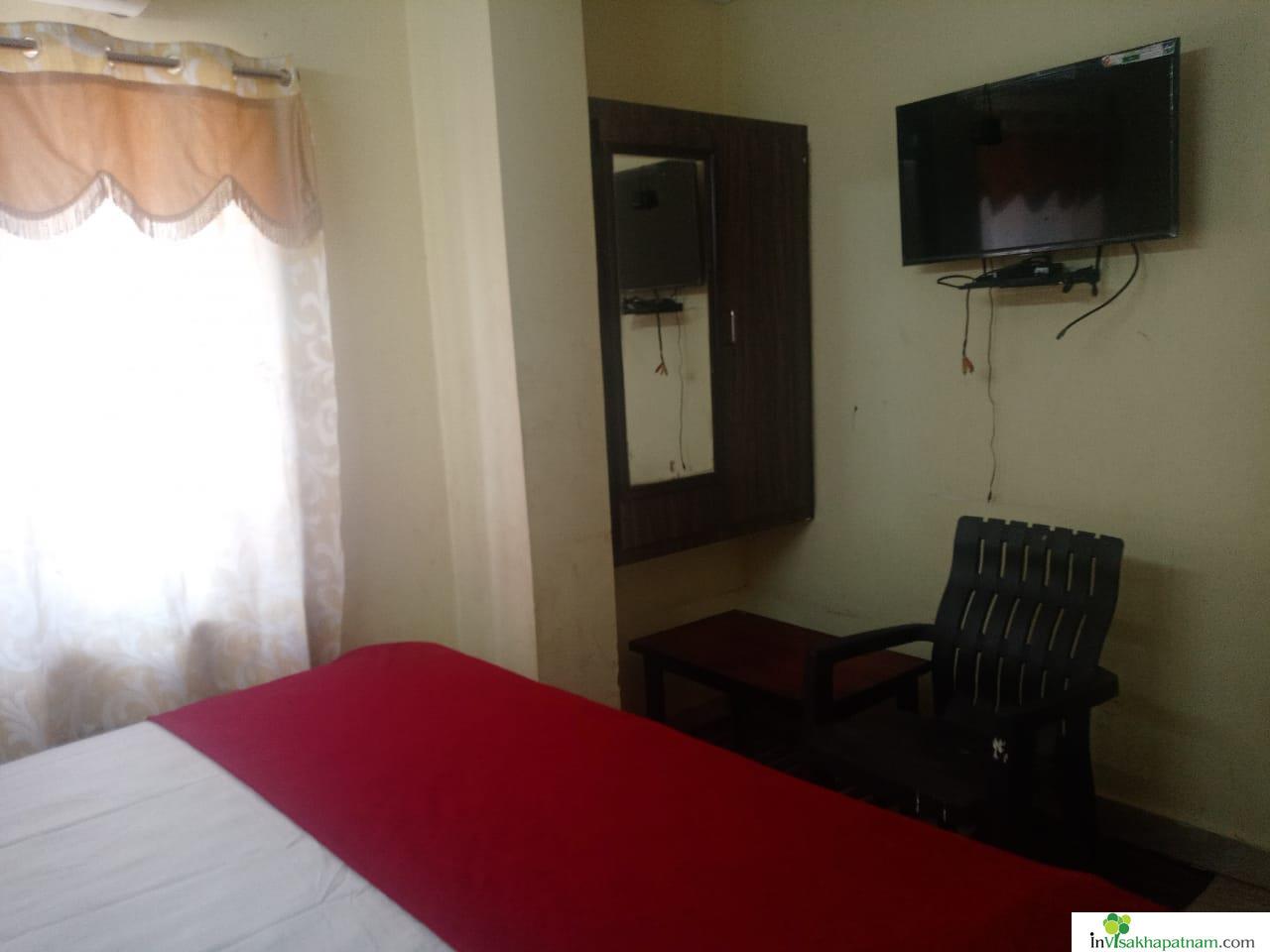 Hotel Sai Jutika Grand bowdararoad hotel guest house lodge vizag